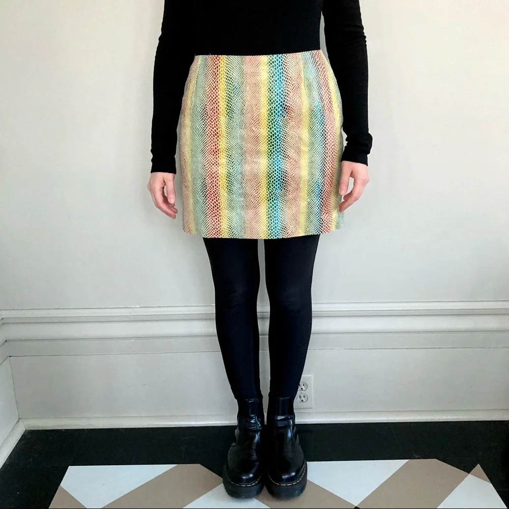 NWT Danier genuine leather rainbow snakeskin-effect mini skirt. 💛 - Picture 3 of 8
